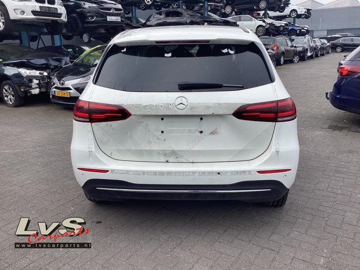 Mercedes B-Klasse Rear-wheel drive axle