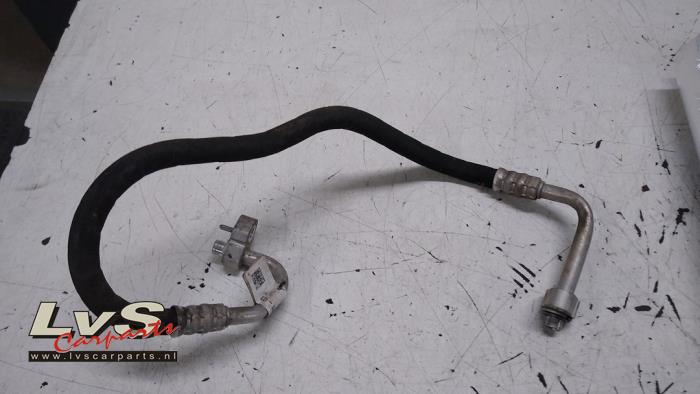 Mercedes B-Klasse Air conditioning line