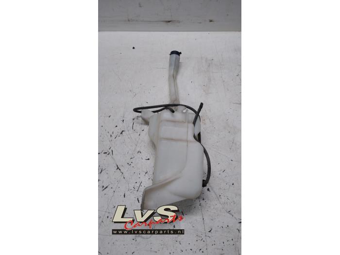 Alfa Romeo Giulietta Front windscreen washer reservoir