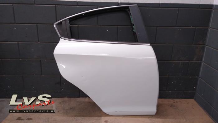 Alfa Romeo Giulietta Tür 4-türig rechts hinten