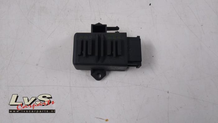Volkswagen Passat Seat heating module