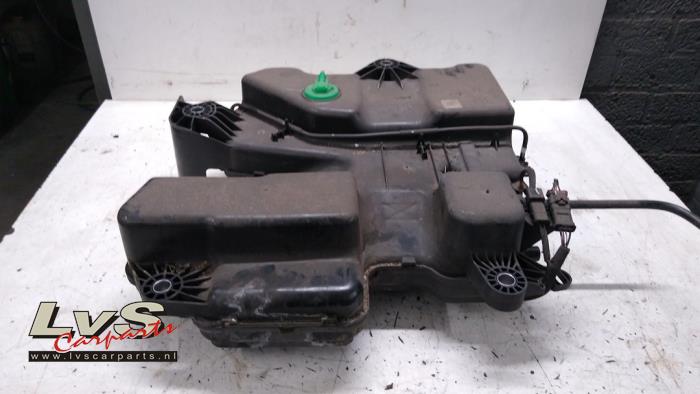 Peugeot Expert Adblue tank