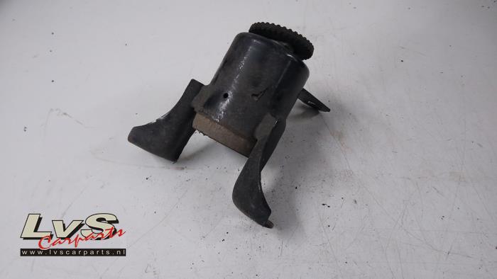 Ford B-Max Engine mount