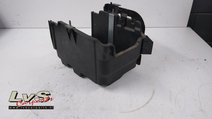 Ford B-Max Battery box
