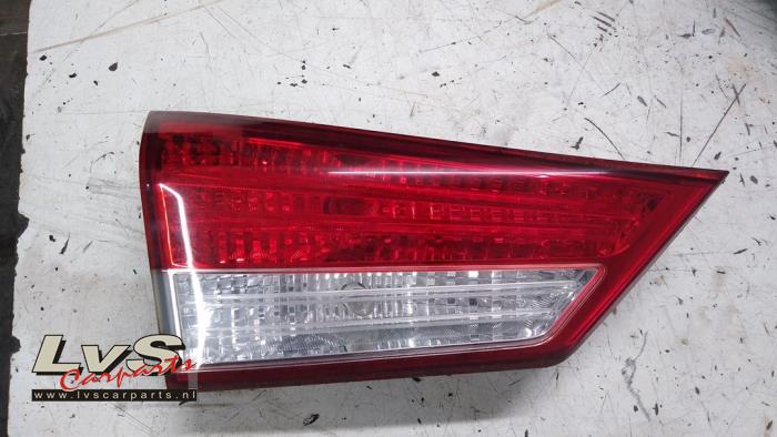 Hyundai IX20 Feu arrière gauche