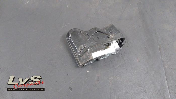 Suzuki Swift Front door lock mechanism 4-door, right