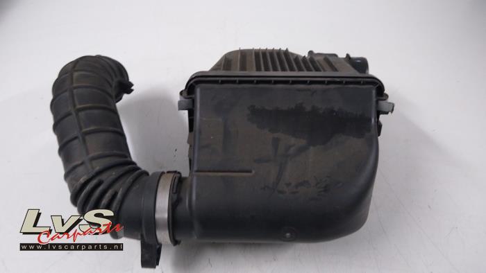 Suzuki Swift Luftfiltergehäuse