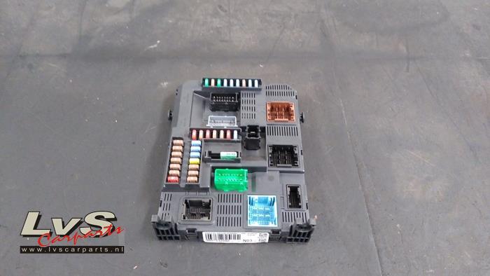 Peugeot 208 Boîte à fusibles