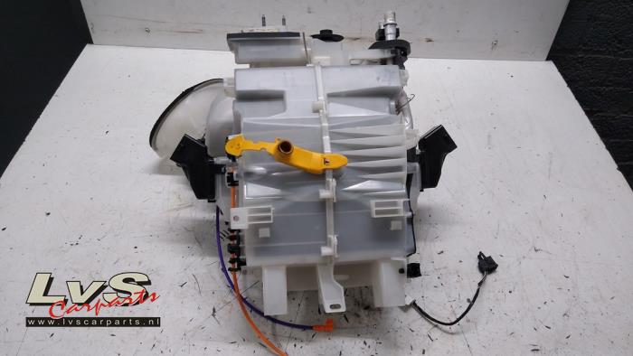 Peugeot 208 Boîtier chauffage