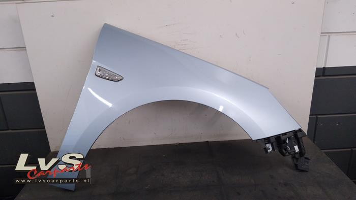 Opel Astra Front wing, right