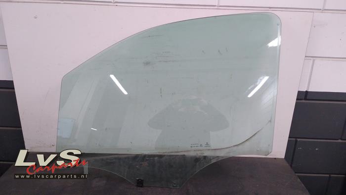 Peugeot Expert Vitre portière 2portes gauche