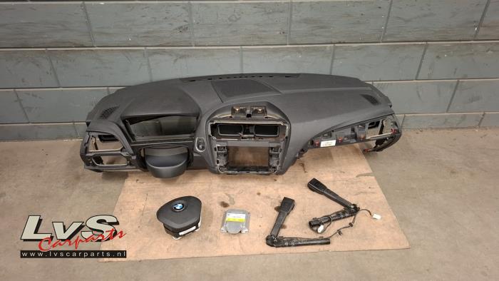 BMW 1-Serie Airbag set + dashboard