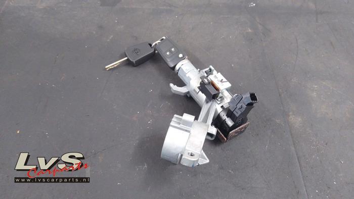 Opel Karl Ignition lock + key