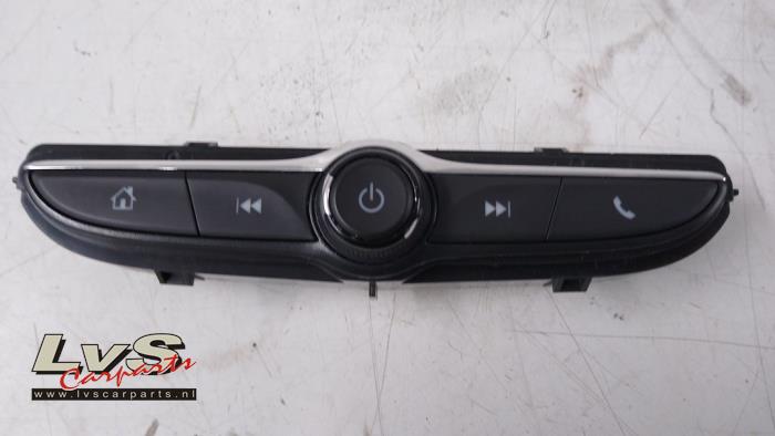 Opel Astra Radio control panel