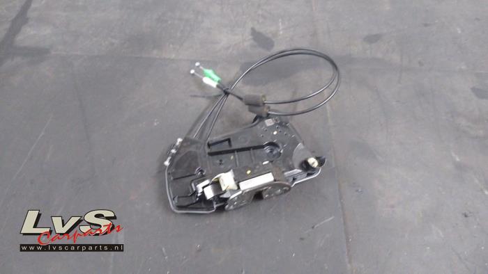 Toyota Aygo Deurslot Mechaniek 2Deurs links