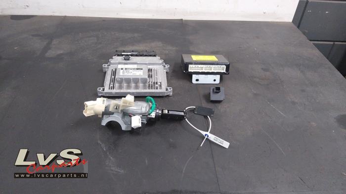 Kia Soul Serrure de contact + ordinateur