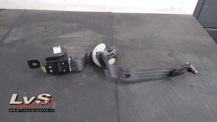 Kia Soul Rear seatbelt, left