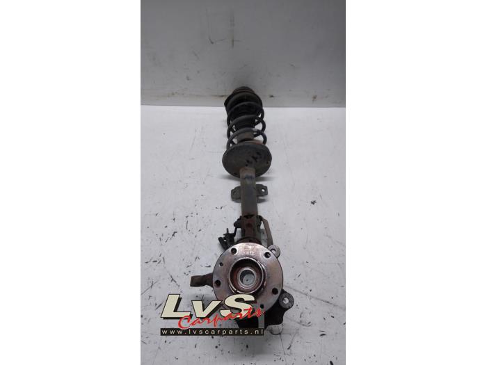 Dacia Duster Barre amortisseur avant droit