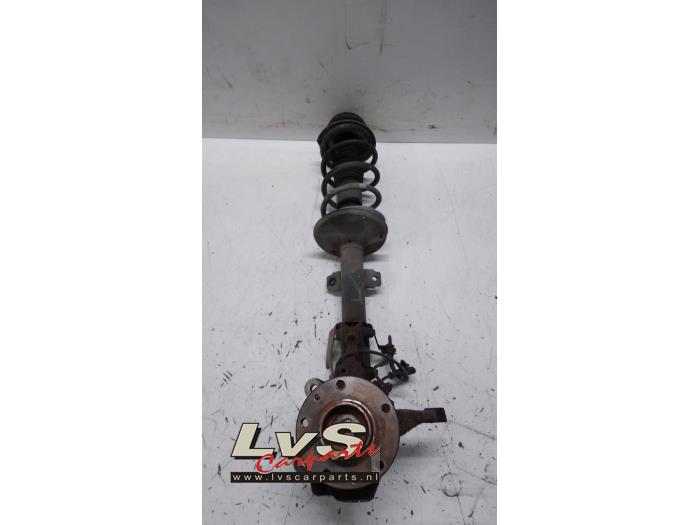 Dacia Duster Barre amortisseur avant gauche