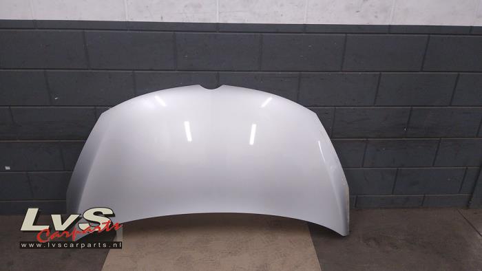 Opel Zafira Motorkap