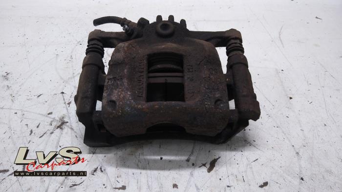 Opel Vivaro Remklauw (Tang) rechts-voor