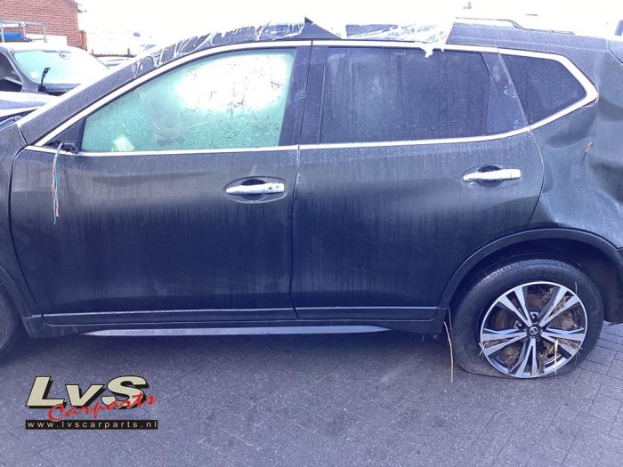 Nissan X-Trail Rear door 4-door, left