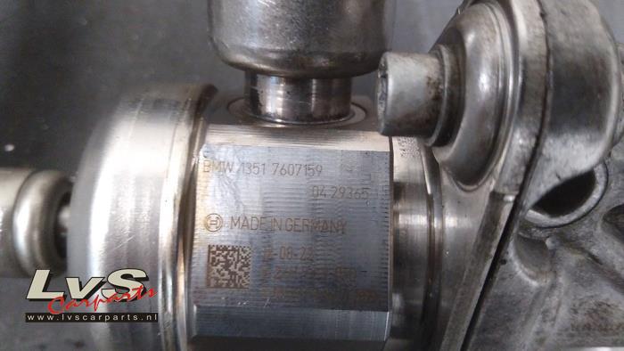 Högtryckspump från en BMW 1 serie (F21) 116i 1.6 16V 2012