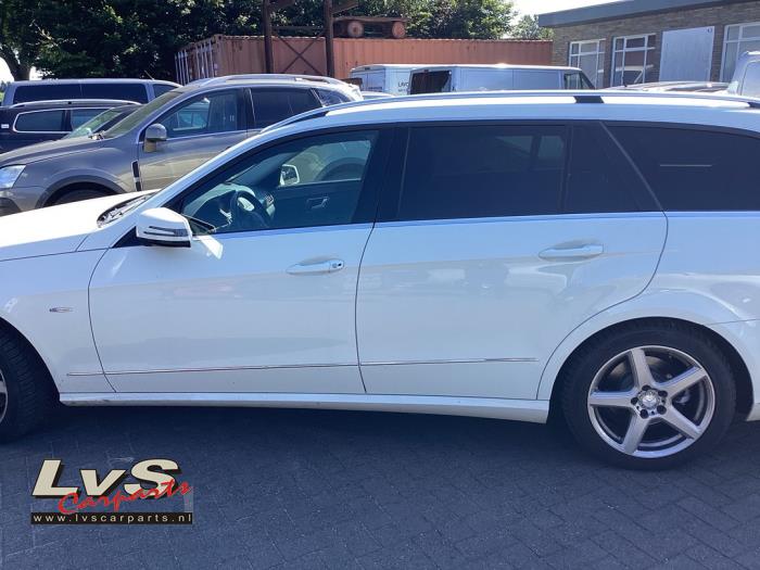 Mercedes E-Klasse Rear door 4-door, left