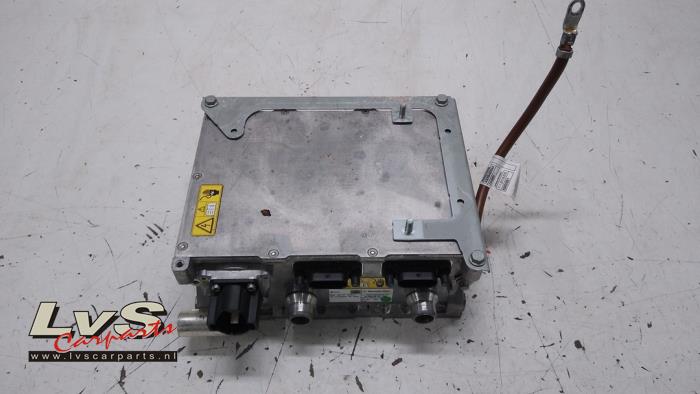 Mercedes C-Klasse Onboard-Ladegerät