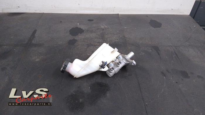 Hyundai I20 Master cylinder