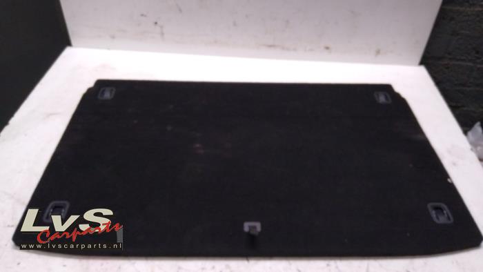 Hyundai I20 Plaque sol coffre