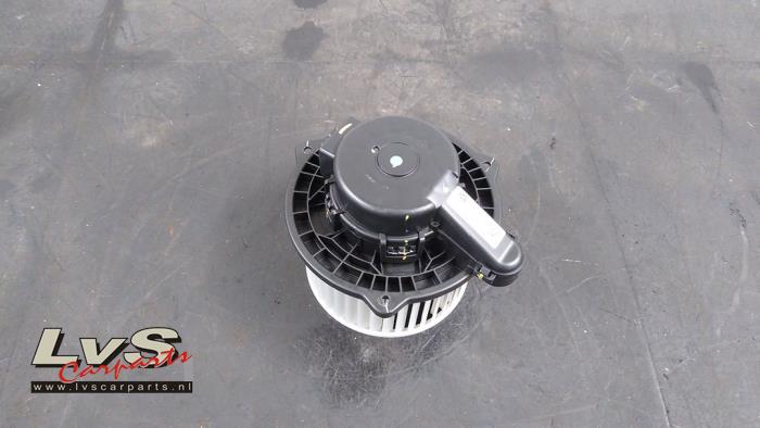 Hyundai I20 Heating and ventilation fan motor
