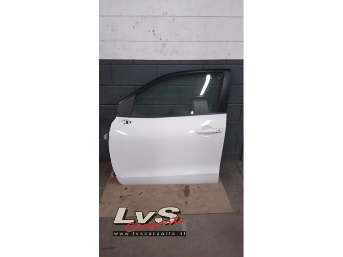 Suzuki Baleno Portier 4Deurs links-voor