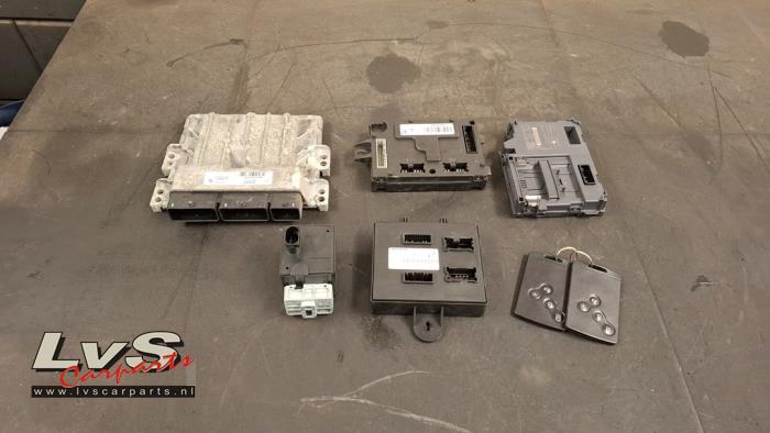 Renault Clio Steuergerät Motormanagement