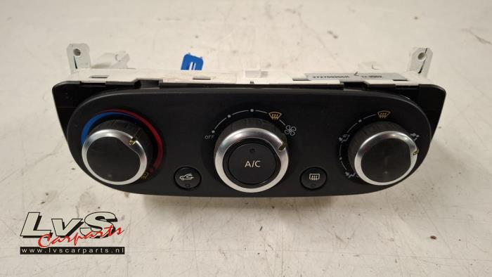 Renault Clio Air conditioning control panel