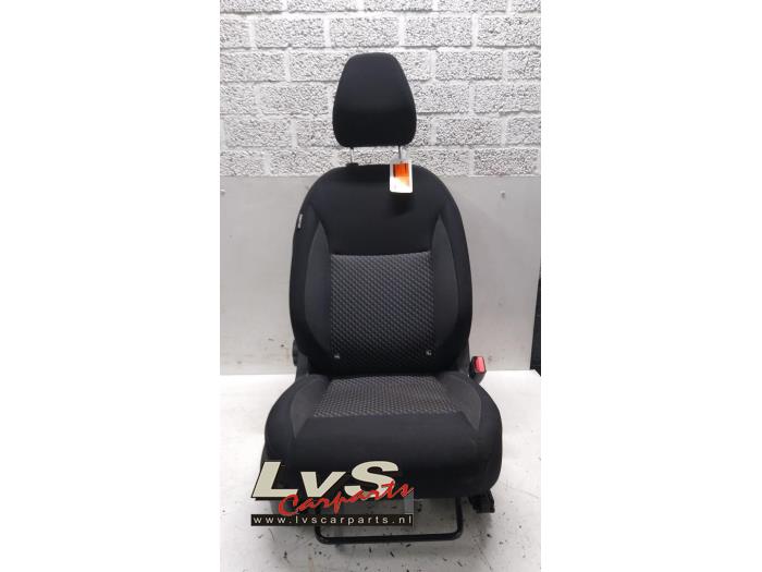 Nissan Micra Siège droit