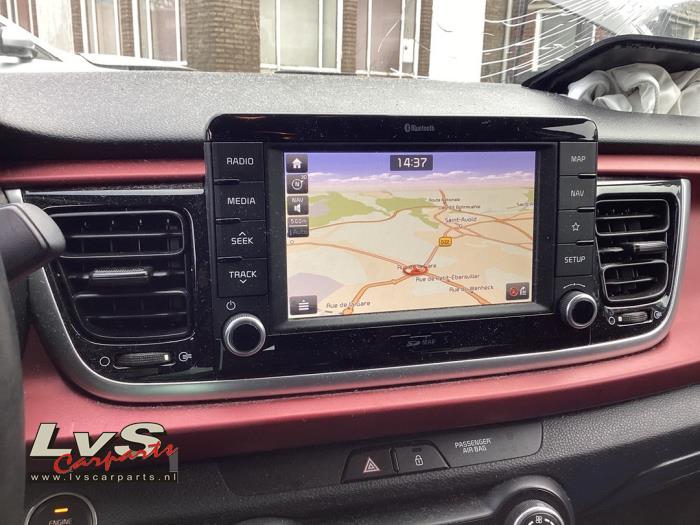 Kia Rio Navigation system