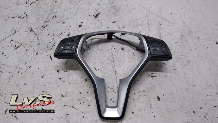 Mercedes A-Klasse Steering wheel switch