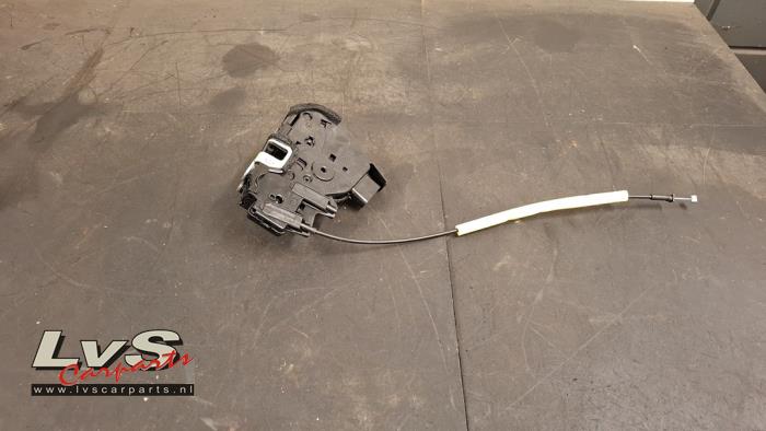 Kia Rio Deurslot Mechaniek 4Deurs links-voor