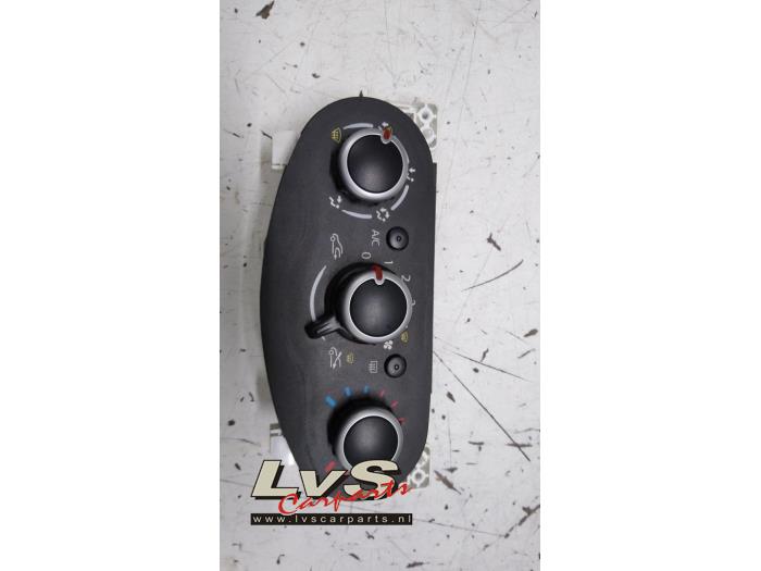 Renault Twingo Heater control panel