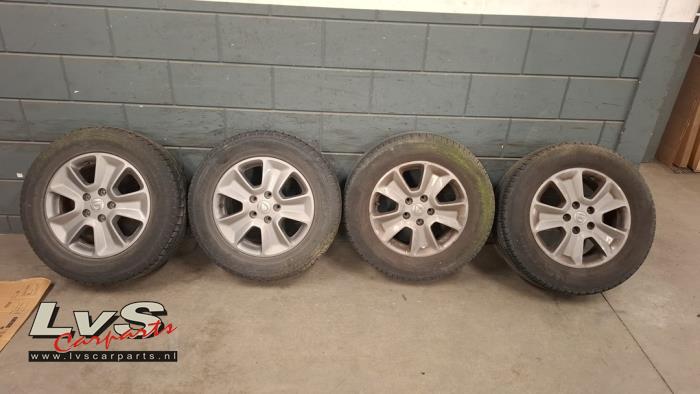 Dacia Duster Set of wheels + winter tyres