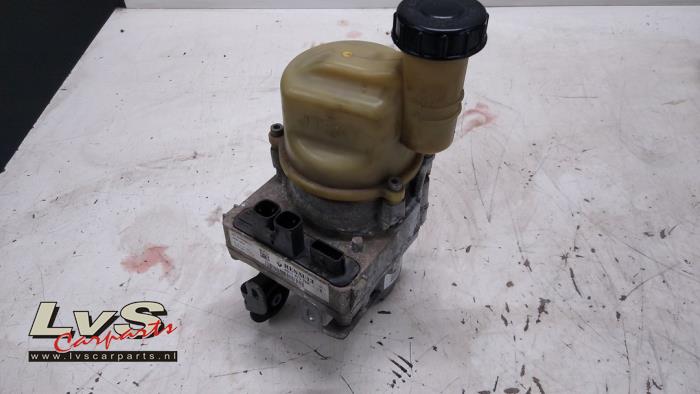 Dacia Duster Lenkkraftverstärker Pumpe