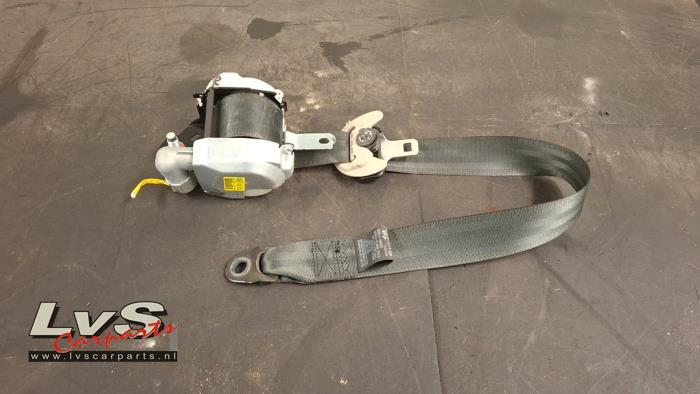 Kia Picanto Tendeur de ceinture droit