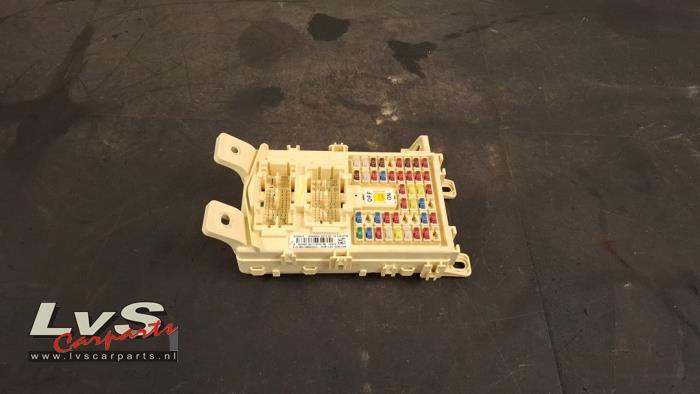 Hyundai I10 Fuse box