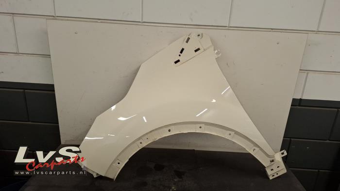 Renault Captur Kotflügel links vorne