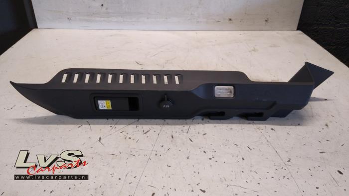 Jaguar F-Pace Support plage arrière