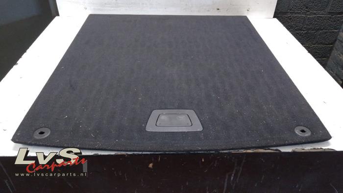 Jaguar F-Pace Plaque sol coffre
