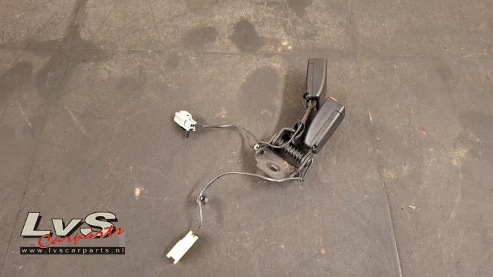 Jaguar F-Pace Insertion ceinture de sécurité arrière centre