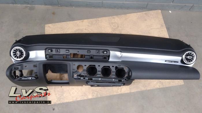 Mercedes CLA Dashboard