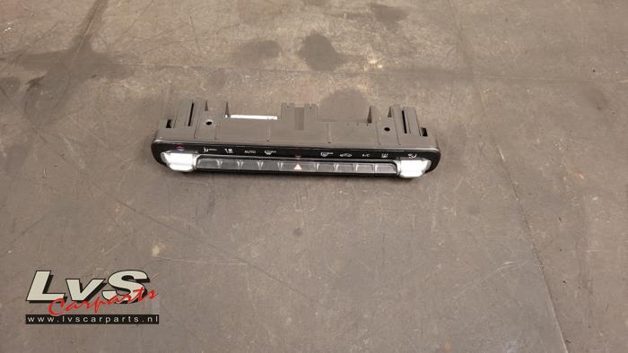 Mercedes CLA Heater control panel